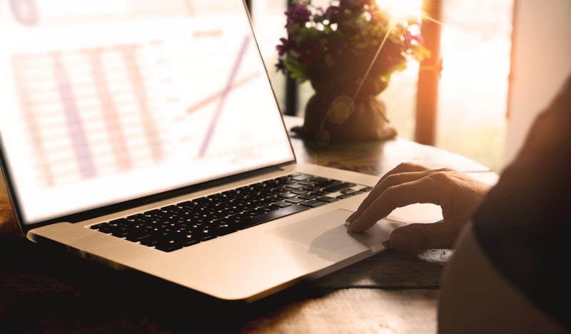 Cinco benefícios da gestão de processos e atendimentos centralizada