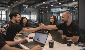 Agidesk vs. soluções nacionais: como cada um sustenta sua operação?